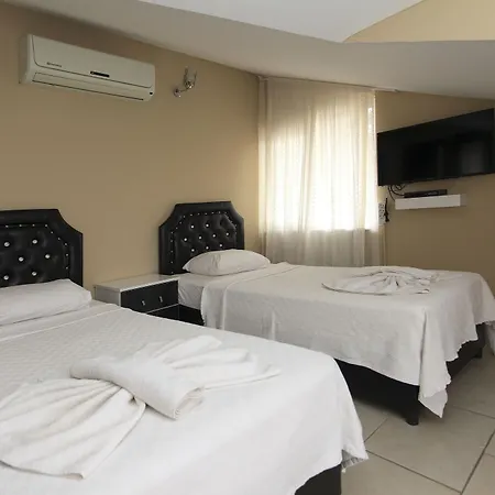 Hotel Peace 2*