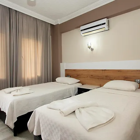 Peace Hotel 2*