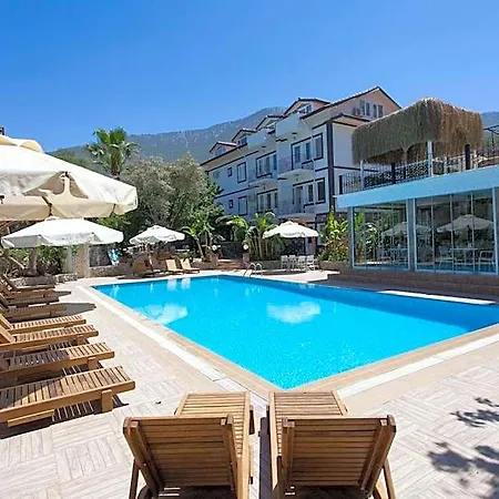 Hotel Peace 2*