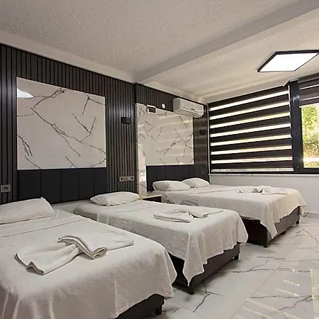 Hotel Peace