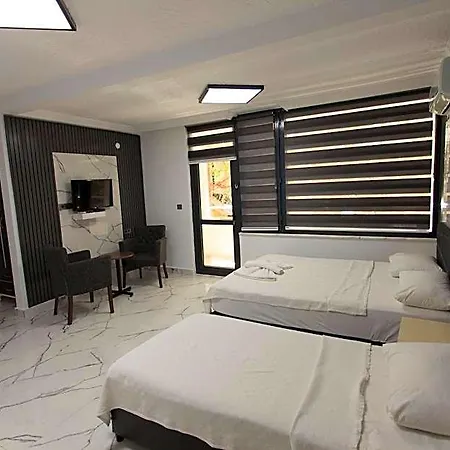 Hotel Peace